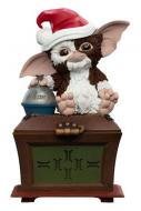 Gremlins Mini Epics Vinyl Figur Gizmo with Santa Hat Limited Edition 12 cm 